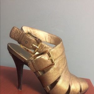 Michael Kors strappy metallic bronze  heels
